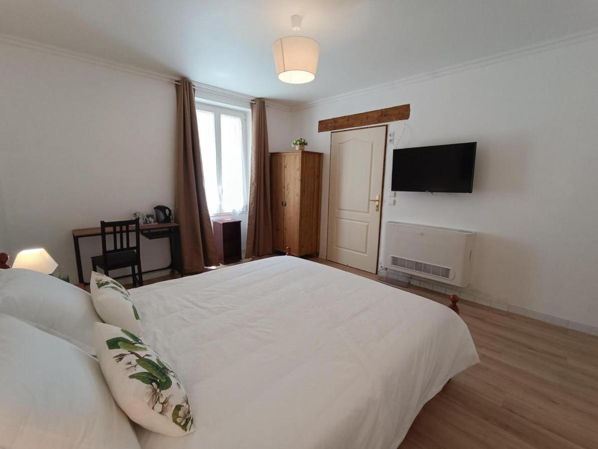 Maison Sur Le Lot Saint-Vincent-Rive-dʼOlt Eksteriør billede